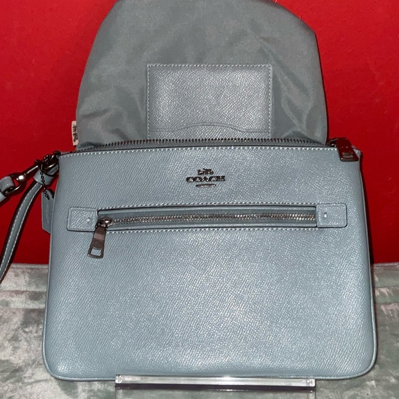 Coach green Leather Crossbody Wristlet with Silver Hardware NWOTS - Picture 9 of 10